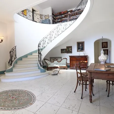 Relais Delle Rose 2* Λέτσε