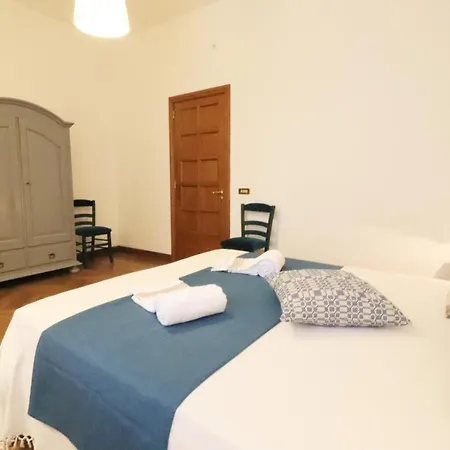 Relais Delle Rose Bed and Breakfast Λέτσε